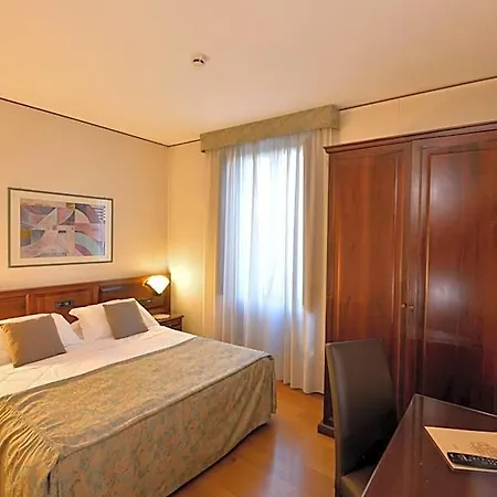 호텔 Fonte Cesia 4*